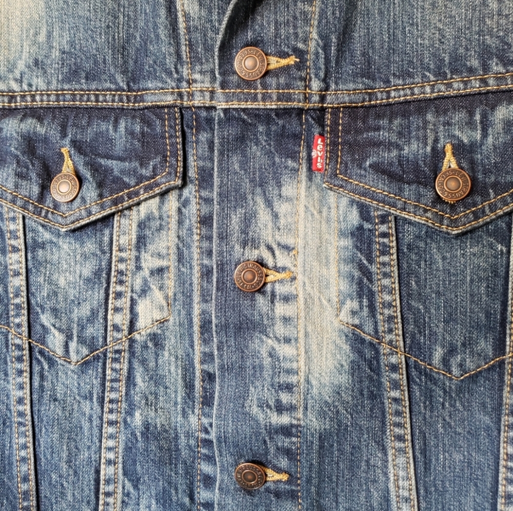 Levi's Vest - Picture 3 of 6